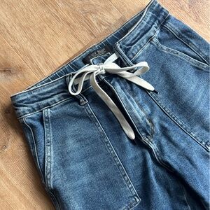 Judy Blue Washed Blue Denim Jogger with Cream Drawstring